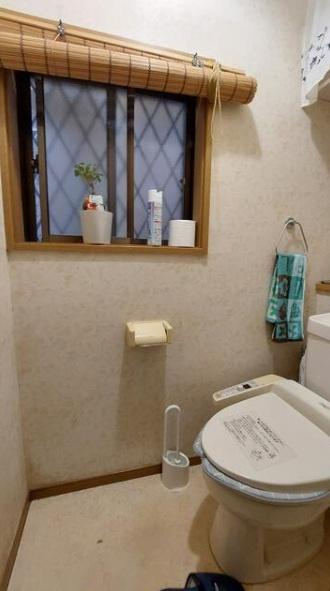 岩出市中島　中古戸建のトイレ