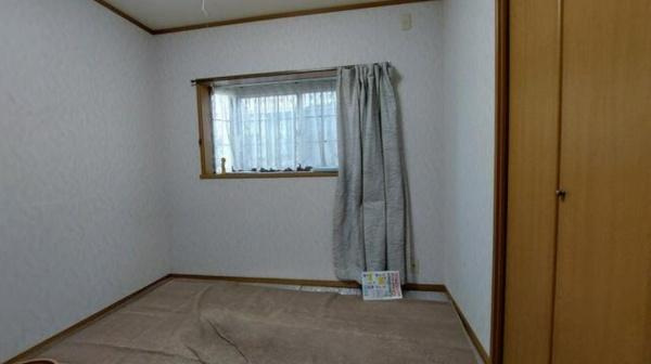 岩出市中島　中古戸建の洋室