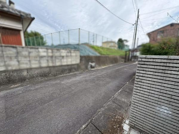 隅田町下兵庫　中古戸建の前面道路含む現地写真