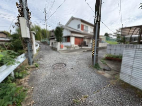 隅田町下兵庫　中古戸建の前面道路含む現地写真