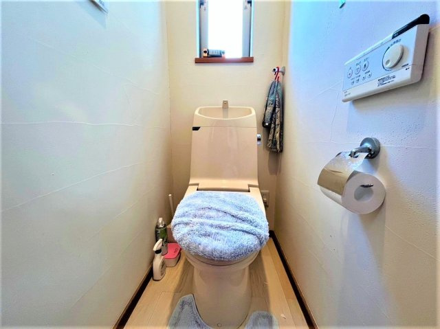 福岡市城南区樋井川2丁目　中古戸建のトイレ|清潔感のあるトイレです