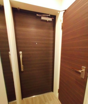 ジ　アドレス梅田 の玄関