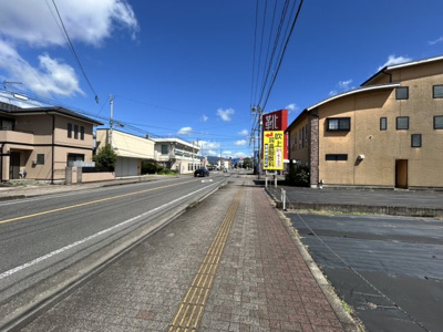 【前面道路含む現地写真】 | 都城市南鷹尾町　1,670万円