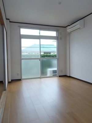 【居間・リビング】 | コーポあづまⅤ