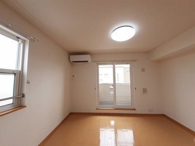 【居間・リビング】 | ブルス・ハープⅣ | 使いやすい居間です