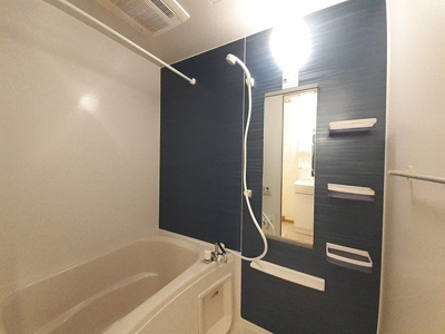 【浴室】 | ブルス・ハープⅣ | きれいなお風呂です