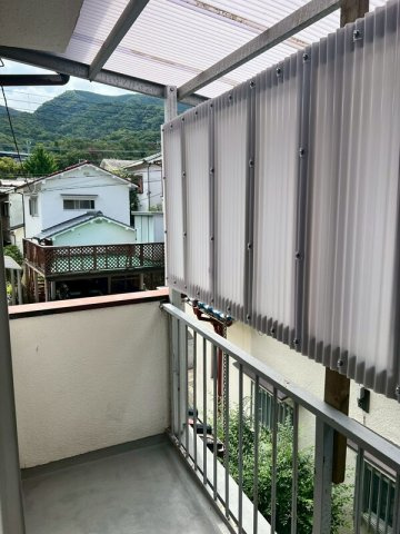 Cozy唐櫃Ⅳのバルコニー