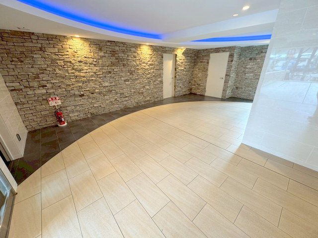 セレニテ三国プリエのロビー