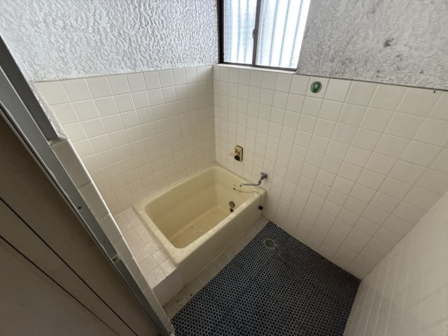 ハウス稲文Ⅰの浴室