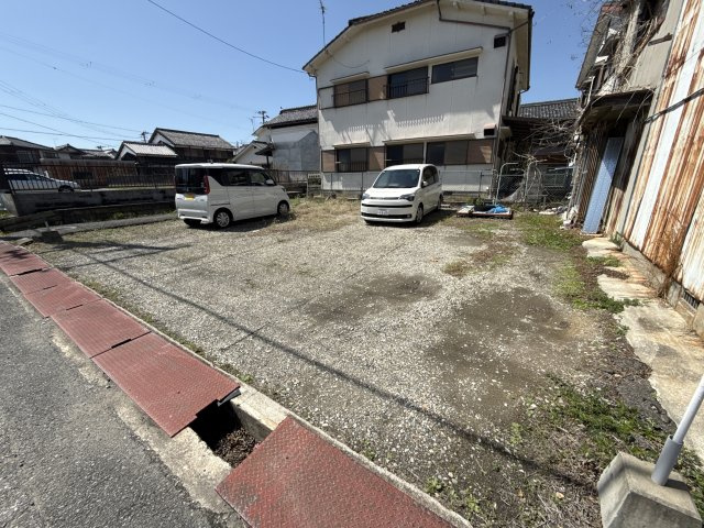 ハウス稲文Ⅰの駐車場