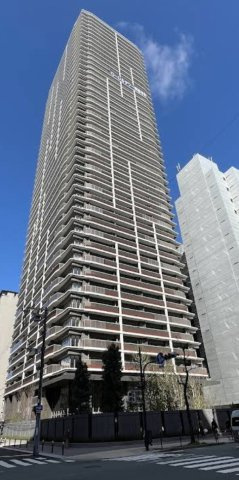 ローレルタワー堺筋本町タワーの外観|総戸数511戸のビッグコミュニティ！大阪メトロ堺筋線「堺筋本町」駅まで徒歩1分！