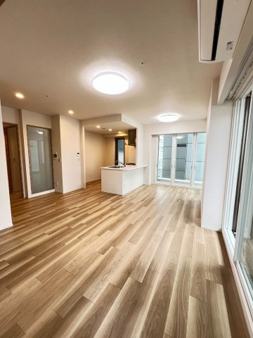 ローレルタワー堺筋本町タワーの居間・リビング|家族団らんの時間も増えそうなくつろぎのＬＤＫ