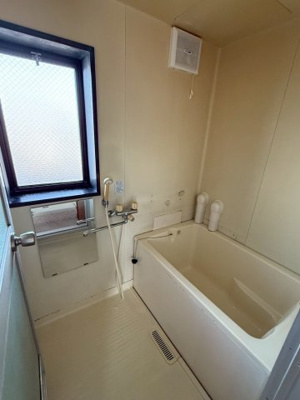 【浴室】 | シティハイムジュエリーA | 落ち着いた空間のお風呂です