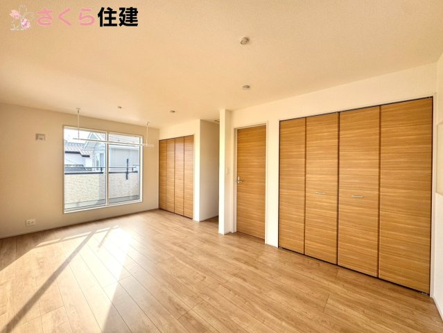 宇都宮市五代３丁目　１棟の洋室|各部屋に収納あります！荷物が多い子育て世代や、趣味道具の多い方にもうれしいですね！