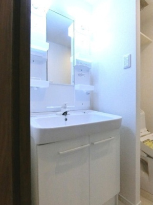 【独立洗面台】 | シメントピア | 嬉しい独立洗面台付き。