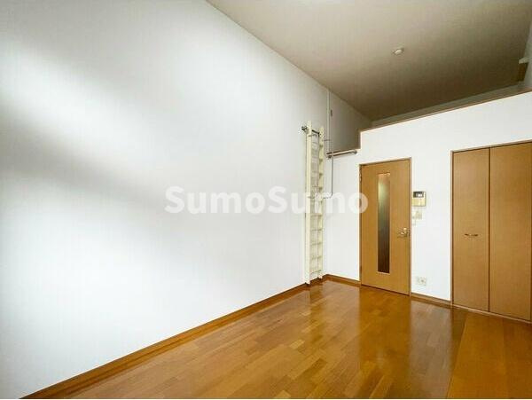 サンライズ・ガーデンIの居間・リビング