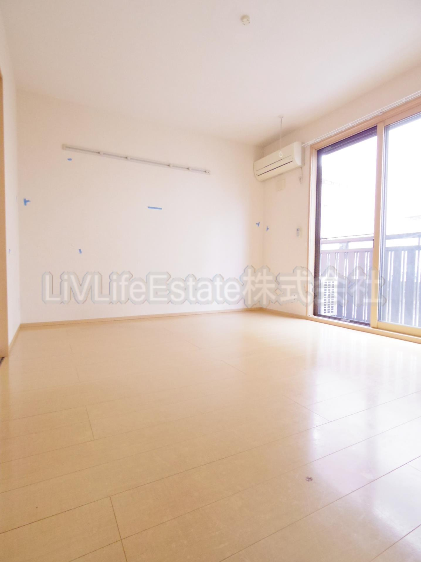 アンフラーゼの居間・リビング