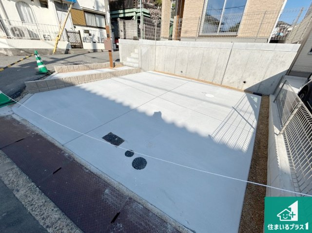 神戸市北区鈴蘭台南町　新築一戸建ての駐車場|駐車スペース！散水栓があるので、こまめに愛車を洗えます！