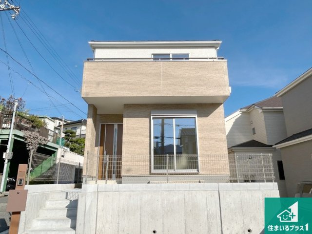 神戸市北区鈴蘭台南町　新築一戸建ての外観|安心の10年保証！外観を美しく保ち、雨水で汚れを落とします！気になることがありましたら、お気軽にお問い合わせください！