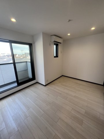 リバーパーク三郷の居間・リビング|ゆったり過ごせる居間です