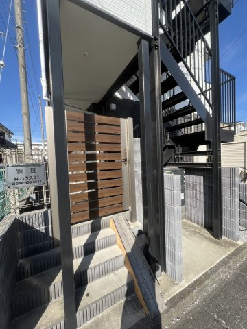 リバーパーク三郷のエントランス|建物の内部です