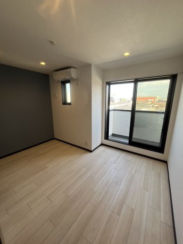 リバーパーク三郷の居間・リビング|使いやすい居間です