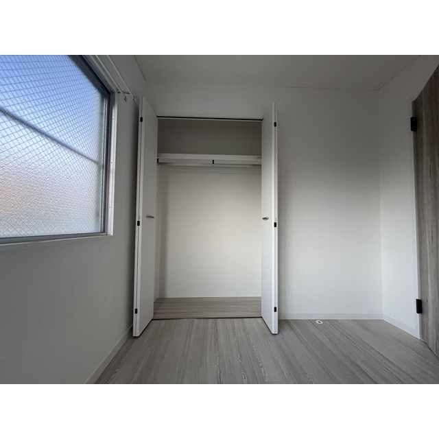 uハウスの内装|明るい色調の室内です