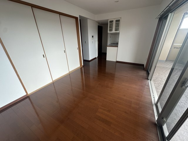 草加市旭町６丁目の賃貸マンションの居間・リビング|※過去退去時のお写真です