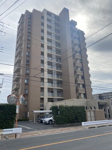 草加市旭町６丁目の賃貸マンションの外観|きれいな外観です