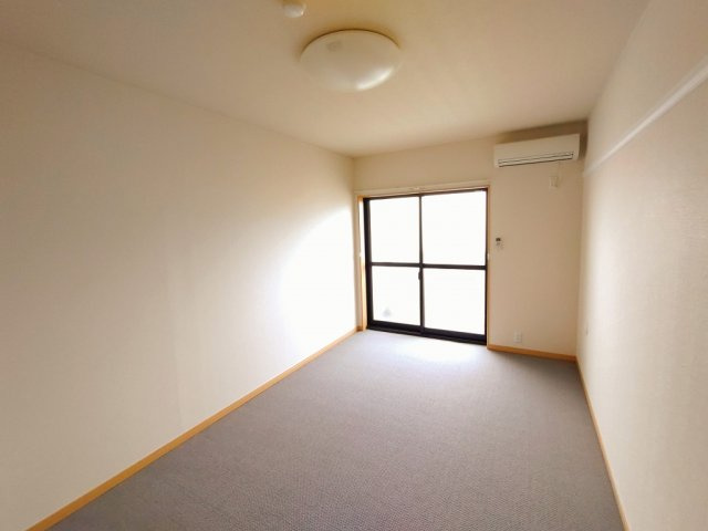 レオパレス桜の居間・リビング|ゆったりとした居間です