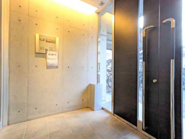 アイビーコートのロビー|落ち着いたロビーです