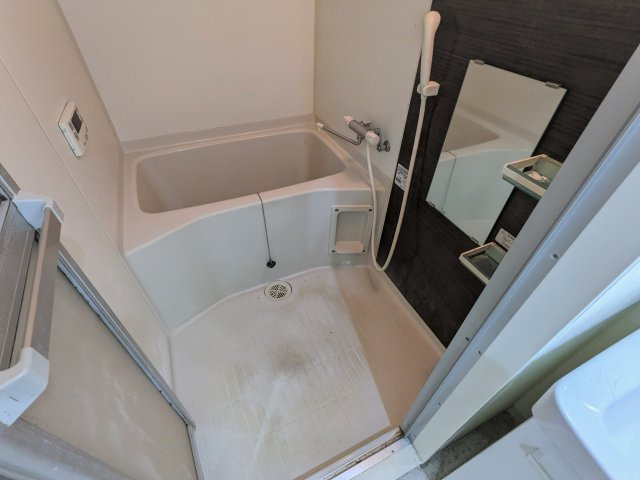 アイビーコートの浴室|ゆったり過ごせるお風呂です