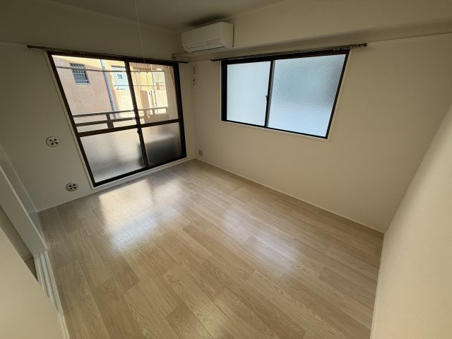 キャロル豊中本町Ⅱの寝室