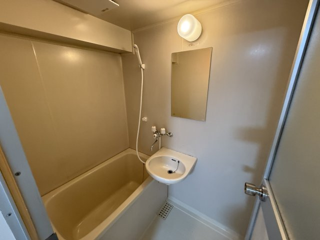 キャロル豊中本町Ⅱの浴室