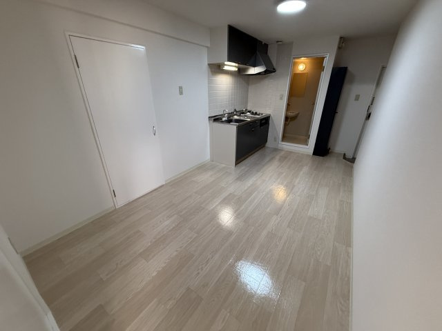 キャロル豊中本町Ⅱの居間・リビング