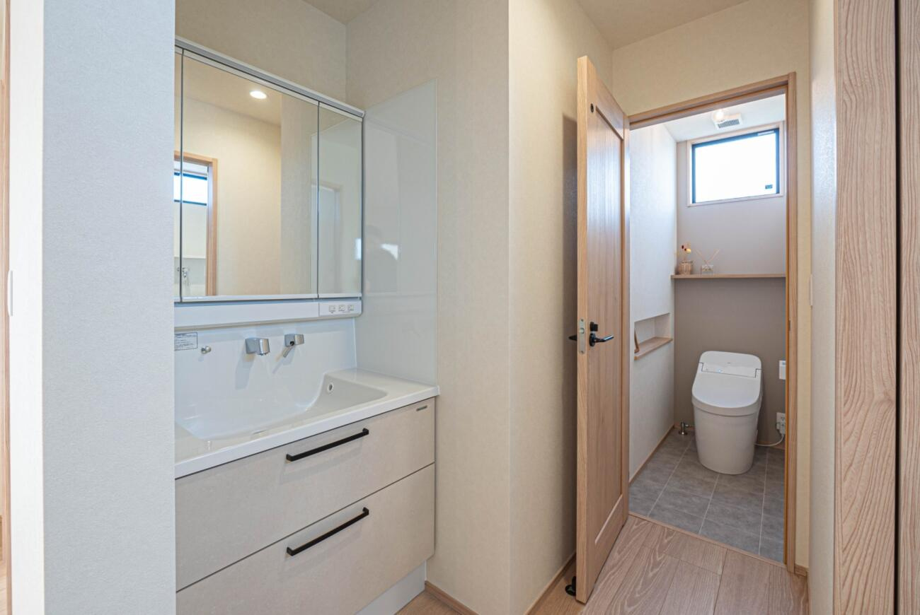 万代ホーム様　西浜新築一戸建ての独立洗面台|タカラスタンダード製の独立洗面台です