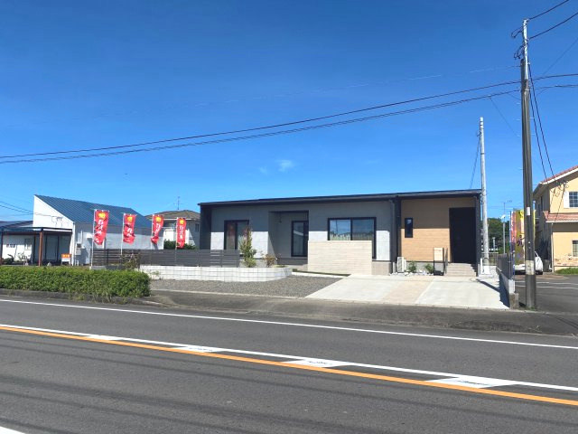 万代ホーム様　未入居の西浜地区　建売り一戸建ての外観