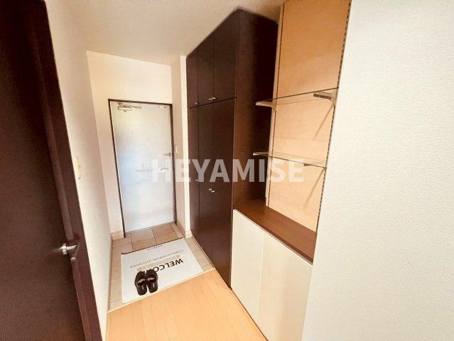 アミティあゆみ野の玄関