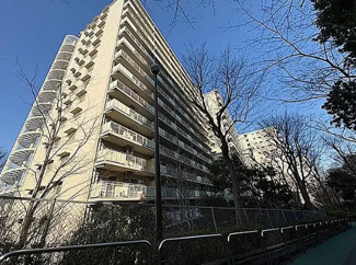 【外観】 | 太陽に愛された邸は、陽当り・通風に優れた魅力的で快適さを追求した邸宅。