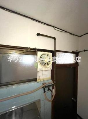 福寿マンションの玄関