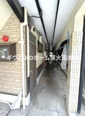 福寿マンションのエントランス