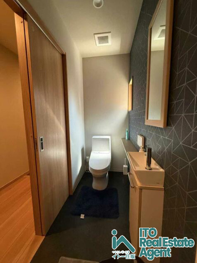 浄土寺上南田町 中古戸建のトイレ