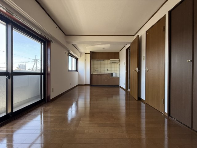 第一尾形マンションの内装