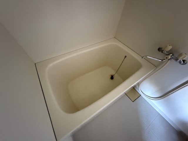 第一尾形マンションの浴室