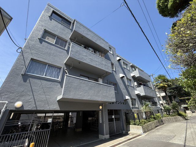 第一尾形マンションの外観