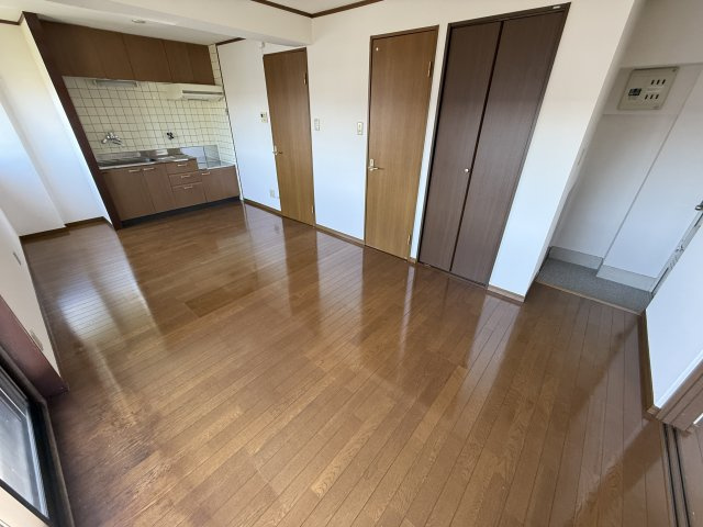 第一尾形マンションの居間・リビング