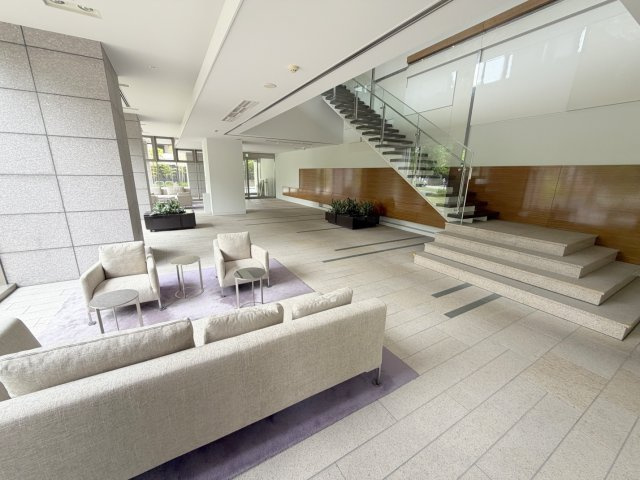 ルネッサンスタワー上野池之端のロビー|共用部・エントランスロビー
