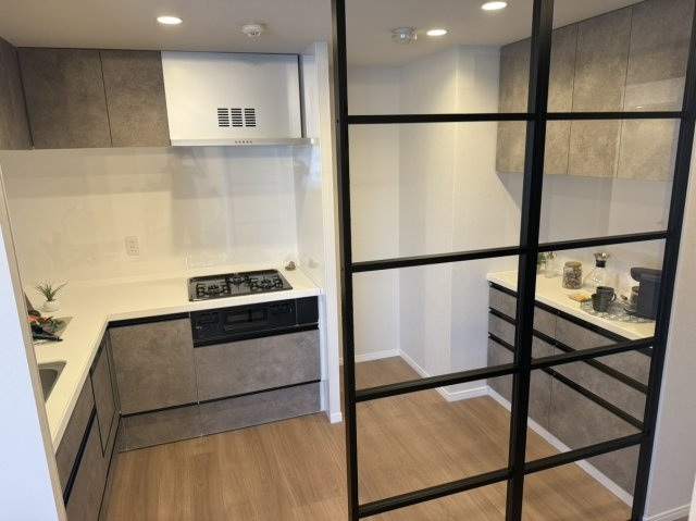 ルネッサンスタワー上野池之端のキッチン|システムキッチン