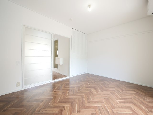 ル・クール東古松Ⅱの洋室
