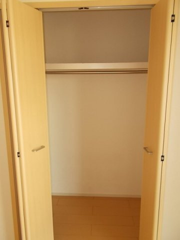 カームリー　ローレルの収納